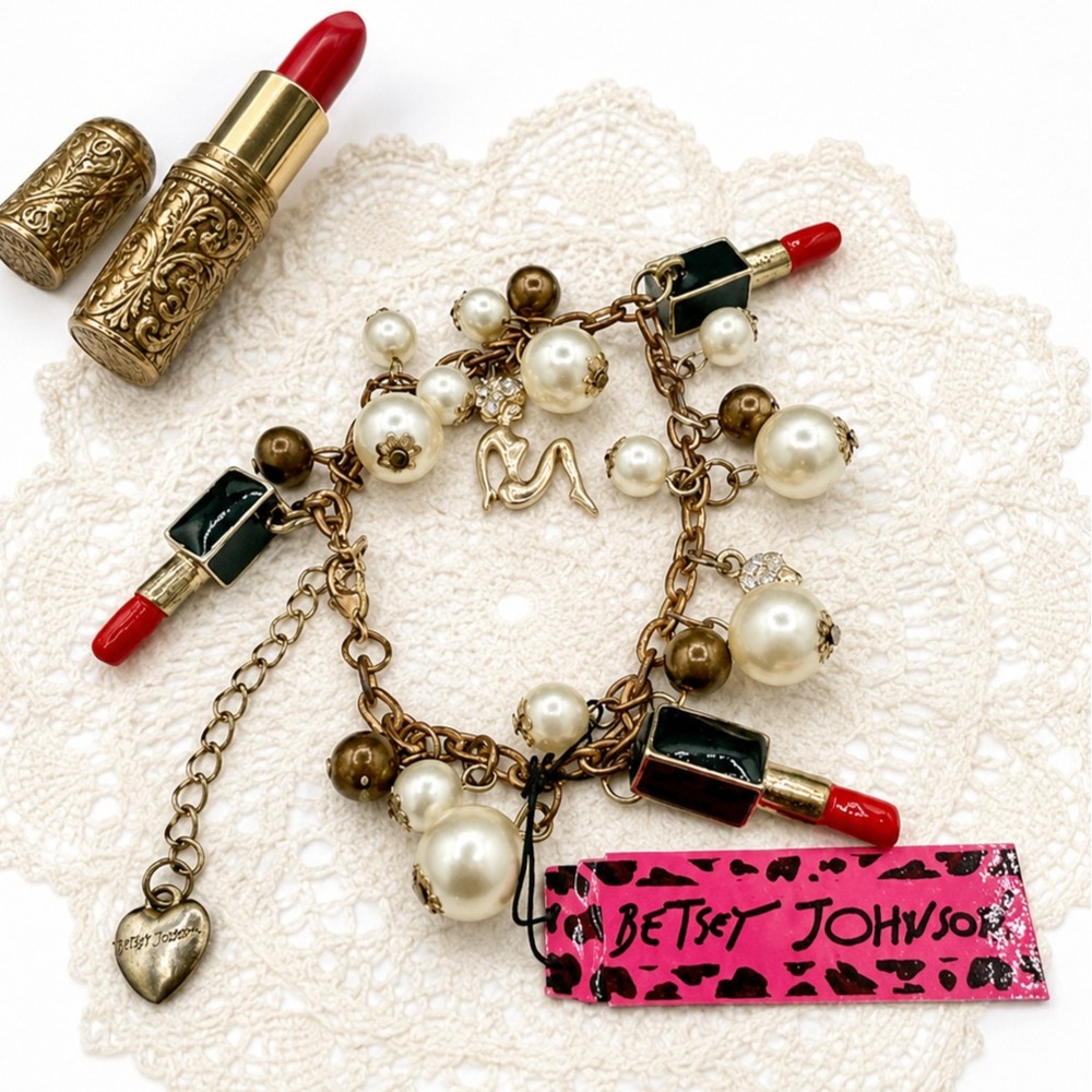 Betsey Johnson Pearl Charm Bracelet Gold Tone Lipstick Hearts Toggle